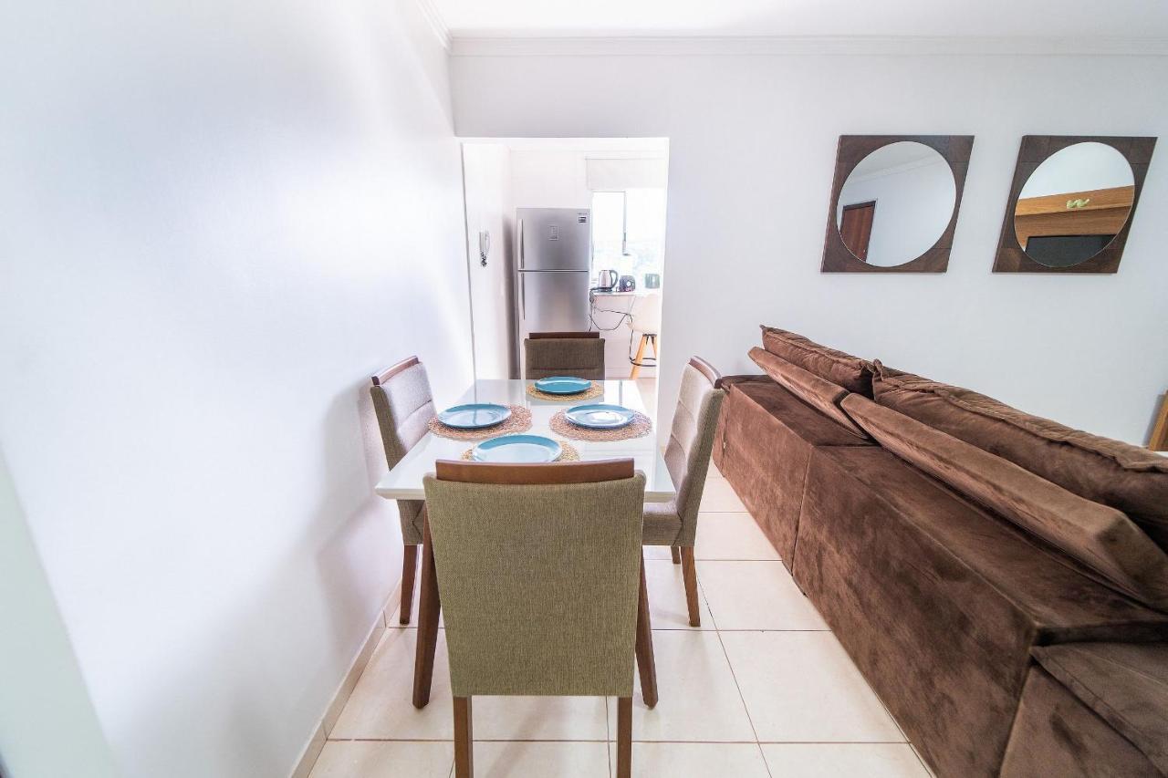Apartamento Familiar encantador , com estacionamento incluído Brasilia Exterior foto