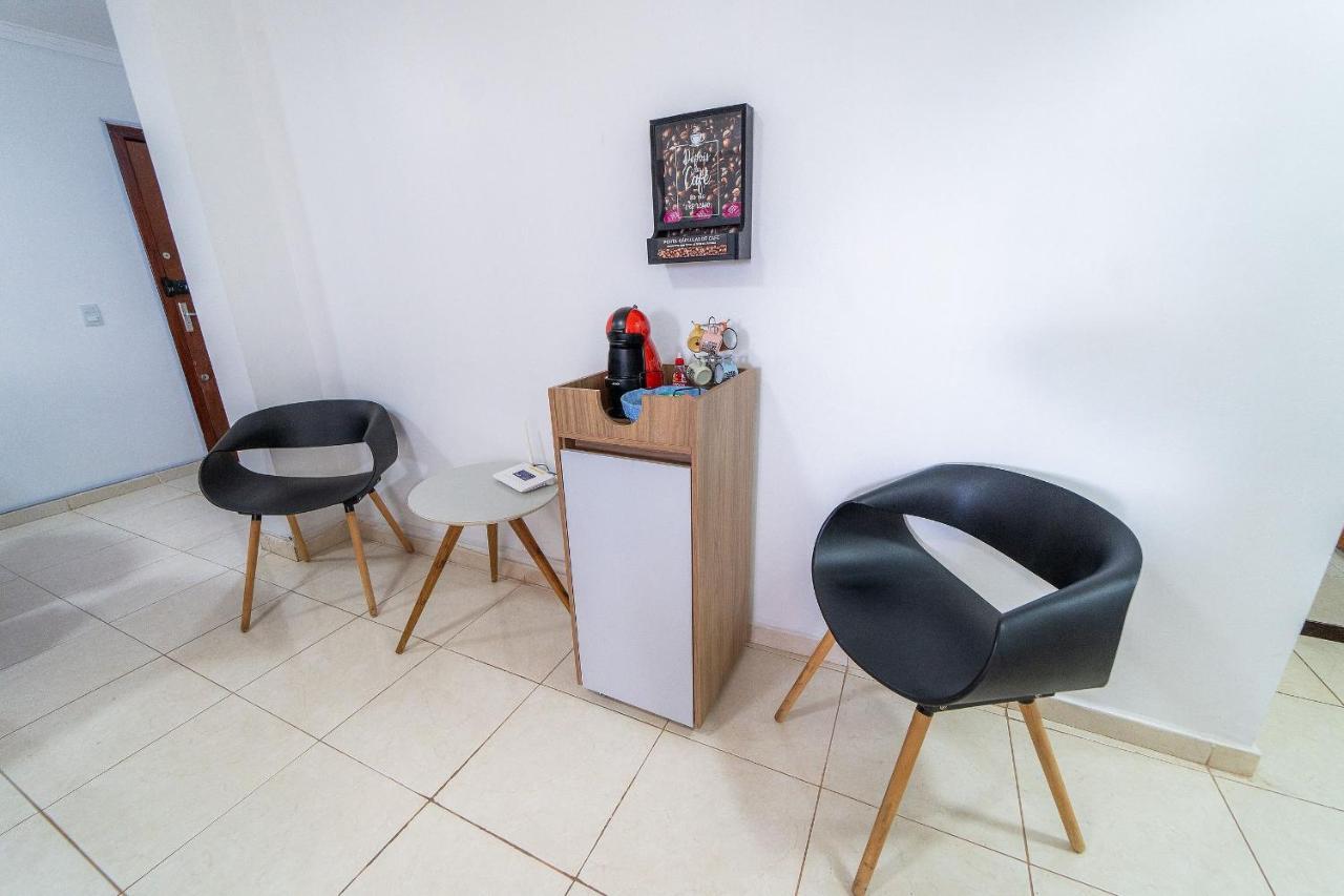 Apartamento Familiar encantador , com estacionamento incluído Brasilia Exterior foto